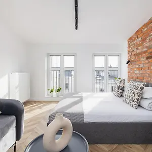 studio-with-an-ac-starowislna-41-kazimierz.krakowhotelspoland.com/